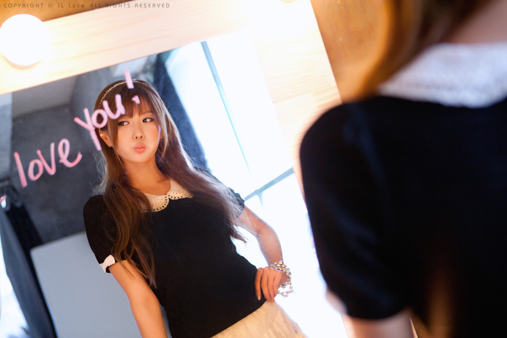 [网络收集] 2013.08.02 韩国MODEL许允美--光影下的美人